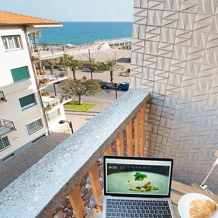 Tramontana A Stone's Throw From The Shoreline!